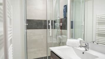 Double Room | Bathroom