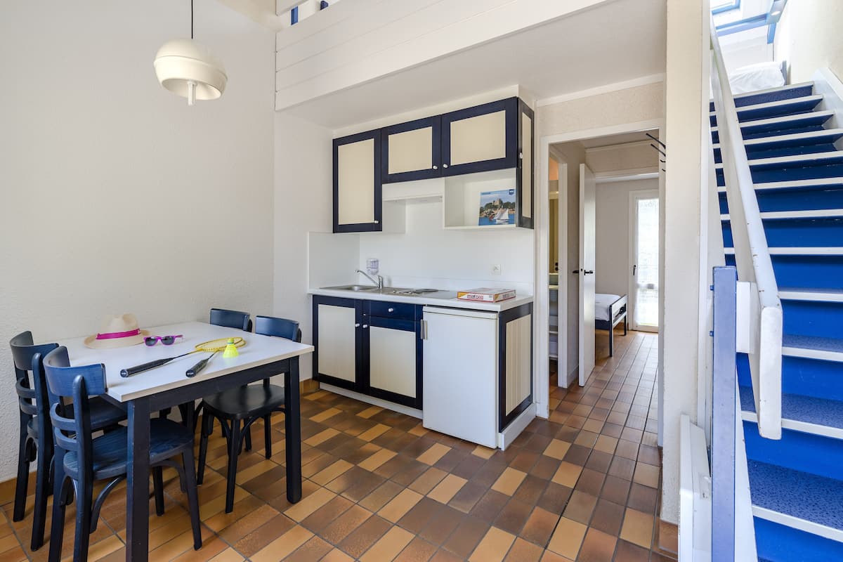 Duplex, Multiple Beds, Terrace | 2 bedrooms, free cots/infant beds, bed sheets