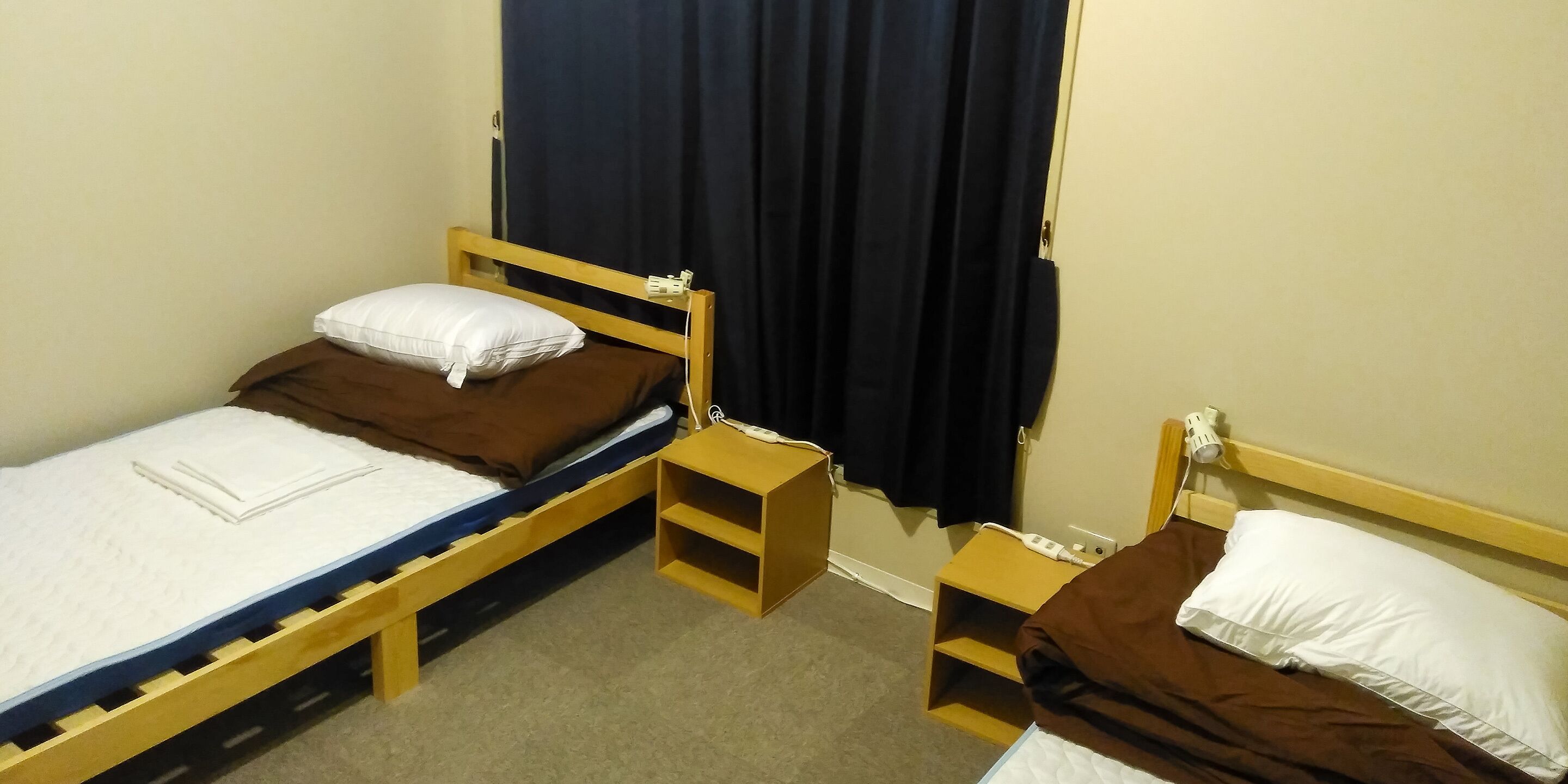 Phòng | Truy cập Internet không dây miễn phí, bộ trải giường 