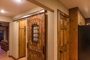 Premium Chalet, Ensuite, Vineyard View (Hacienda de Suenos) | Restaurant