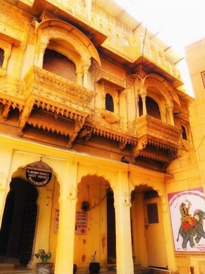 Exterior - Desert Haveli (Jaisalmer)
