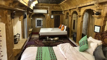 Traditional Double Room | 20 bilik tidur, kalis bunyi, katil lipat simpan/tambahan, Wi-fi percuma