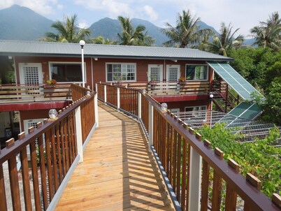 Dulan Red House
