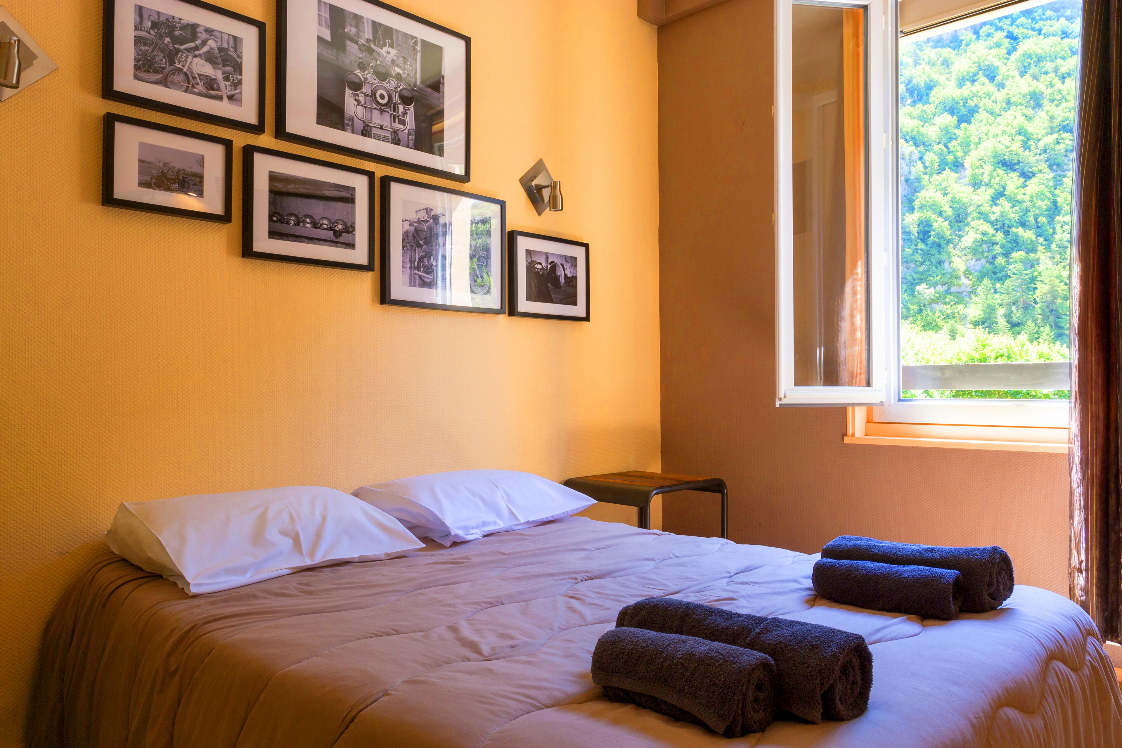 Double Room, 1 Double Bed | Free cribs/infant beds, free WiFi, bed sheets