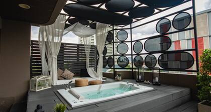 THEA Private Suites by TH District