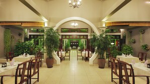 Restaurant - Amaryllis Resort & Spa (Phu Thuy)