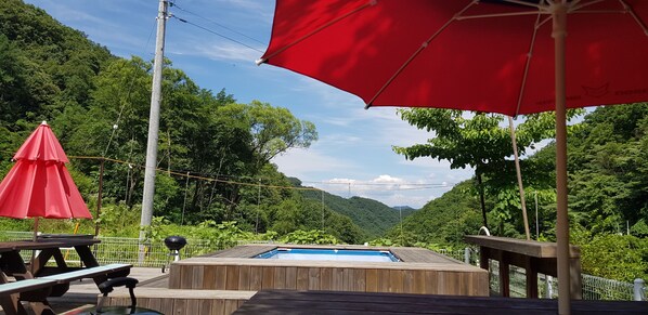 Family Room | Children’s pool | 2 outdoor pools