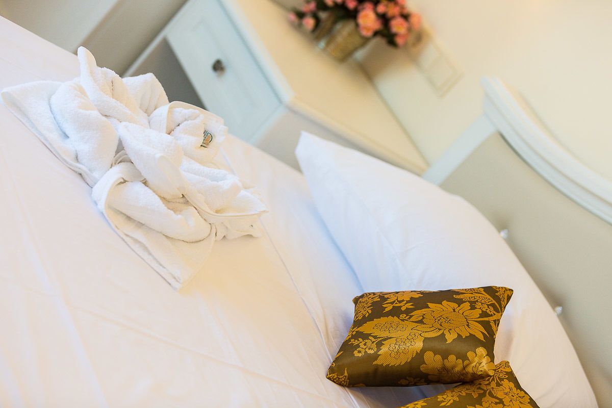 deluxe suite | in-room safe, desk, blackout curtains, soundproofing