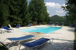 Seasonal outdoor pool - Agriturist Rupestr (Canelli)