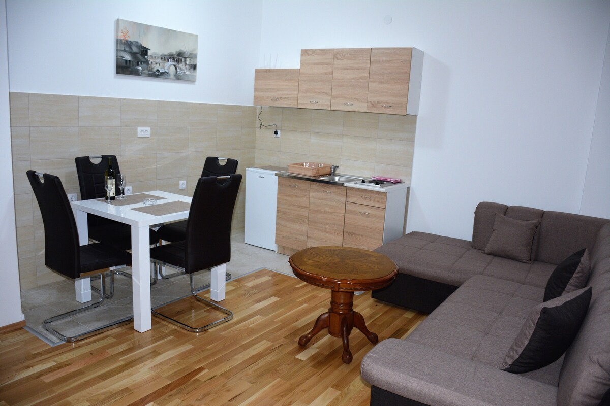 Suite, 1 Bedroom | Living area | Flat-screen TV