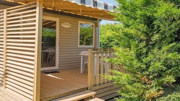 Romantic Mobile Home | Terrace/patio