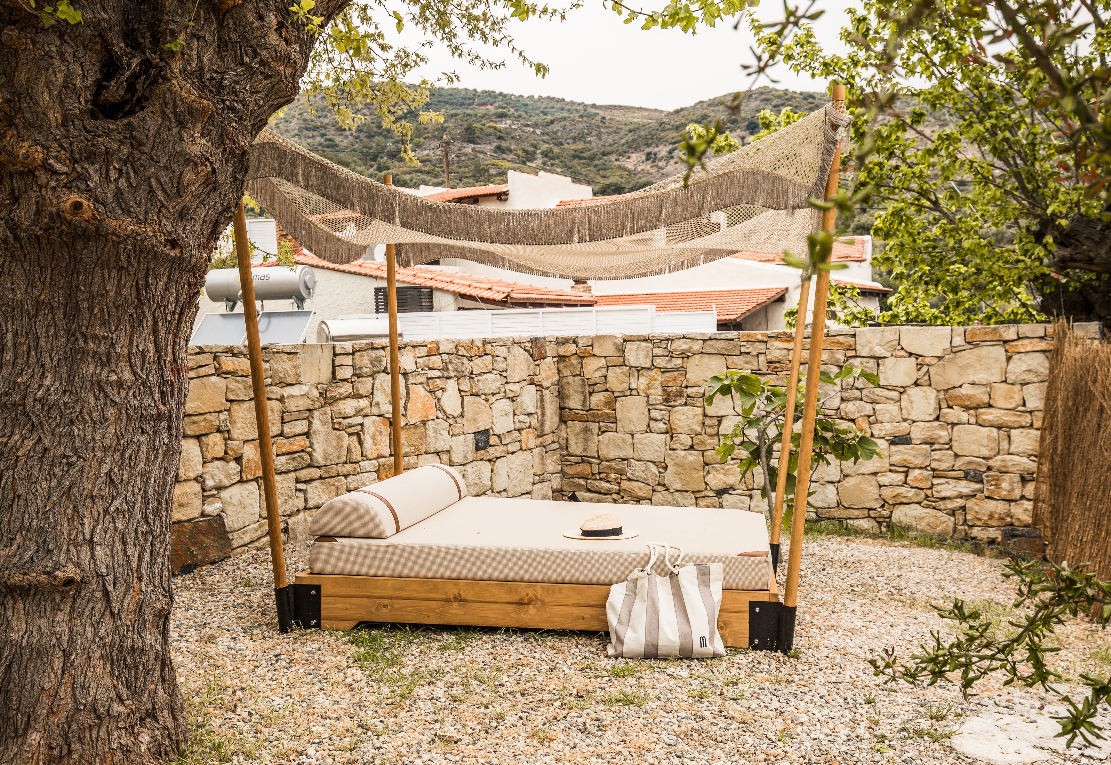 honeymoon suite, private pool, mountain view | living area | lcd tv