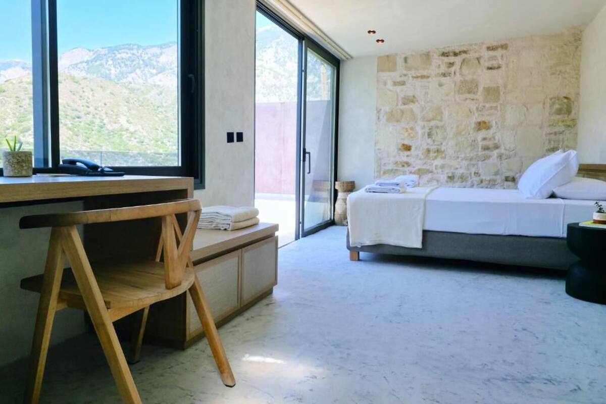 Suite Private Plunge Pool, Mountain view | Ropa de cama de alta calidad y minibar 