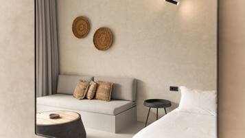 Honeymoon Suite, Private Pool, Mountain View | Premium bedding, minibar, in-room safe, individually decorated