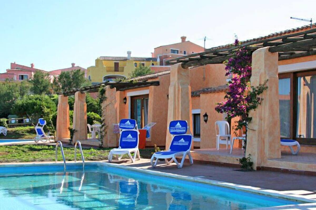 Private pool