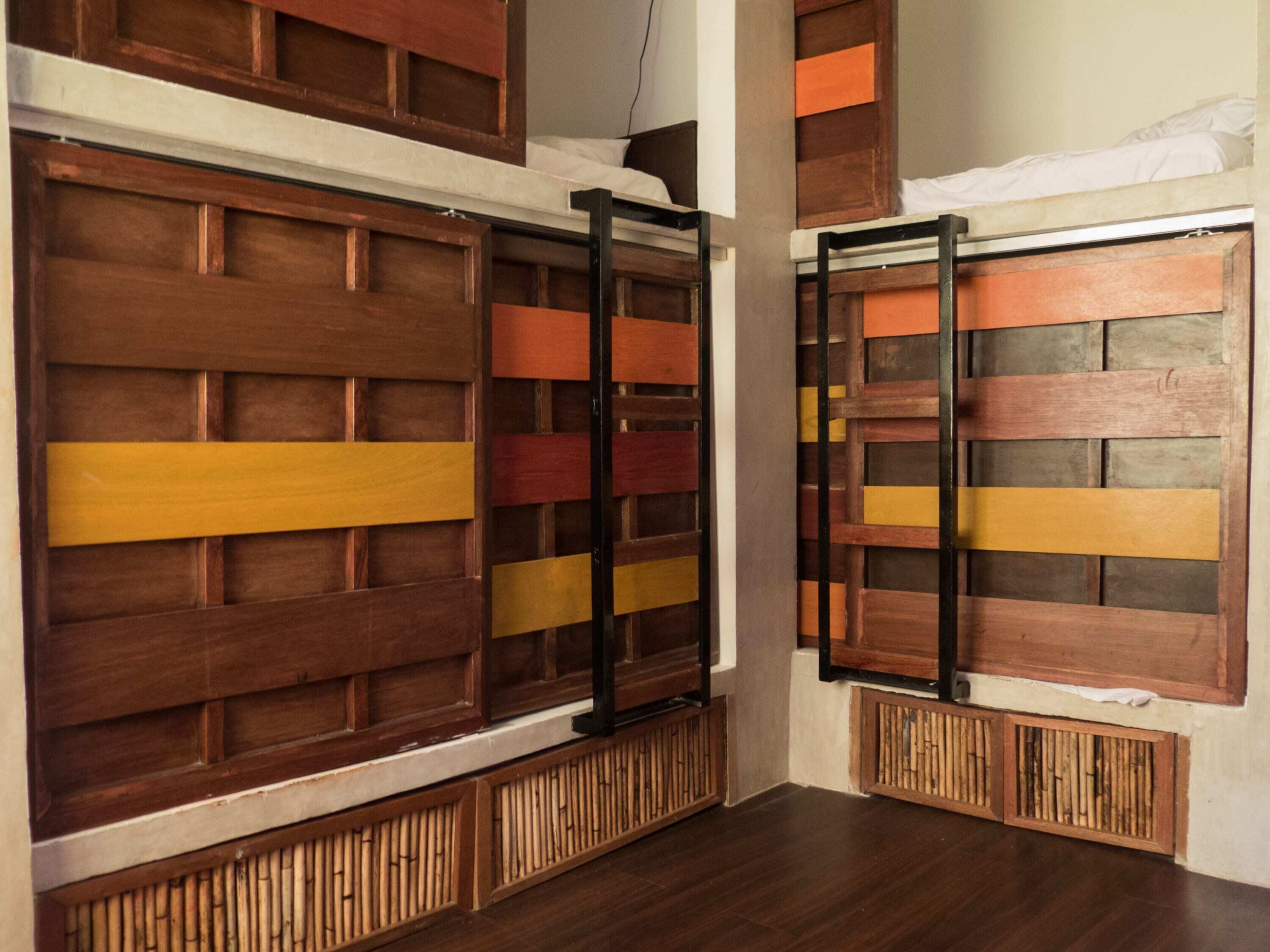 Bed in 6-Bed Mixed Dorm Room with Balcony | Interior