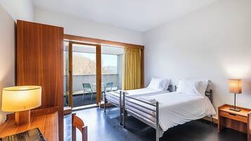 Free WiFi, bed sheets, wheelchair access