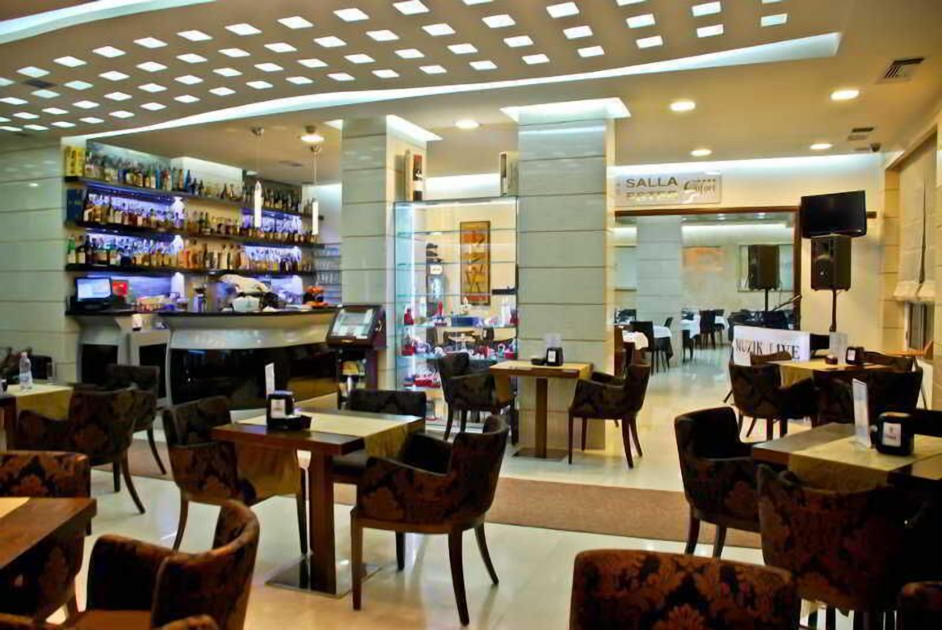 بار (في المنشاة)