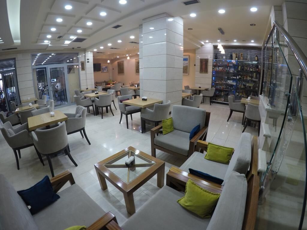 بار (في المنشاة)