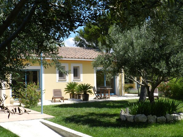 Fachada de la propiedad