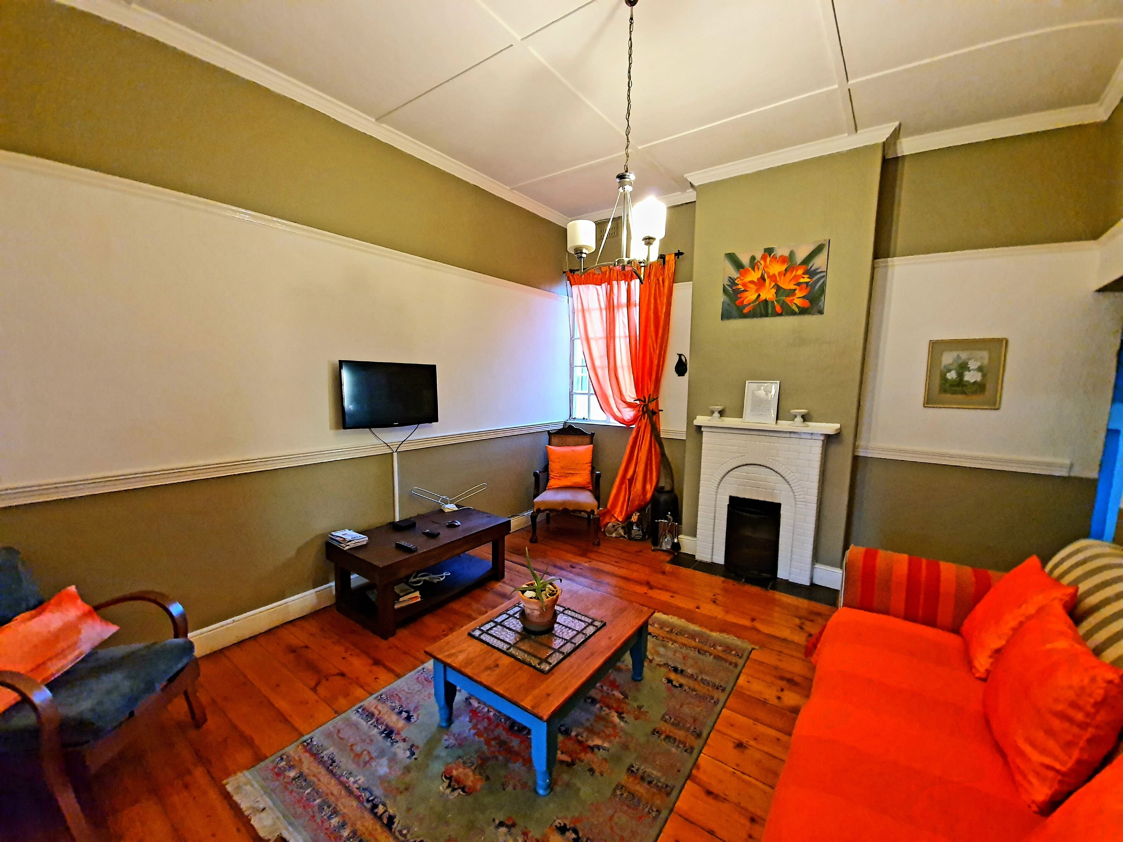 Photo - Happy Home - Woodstock