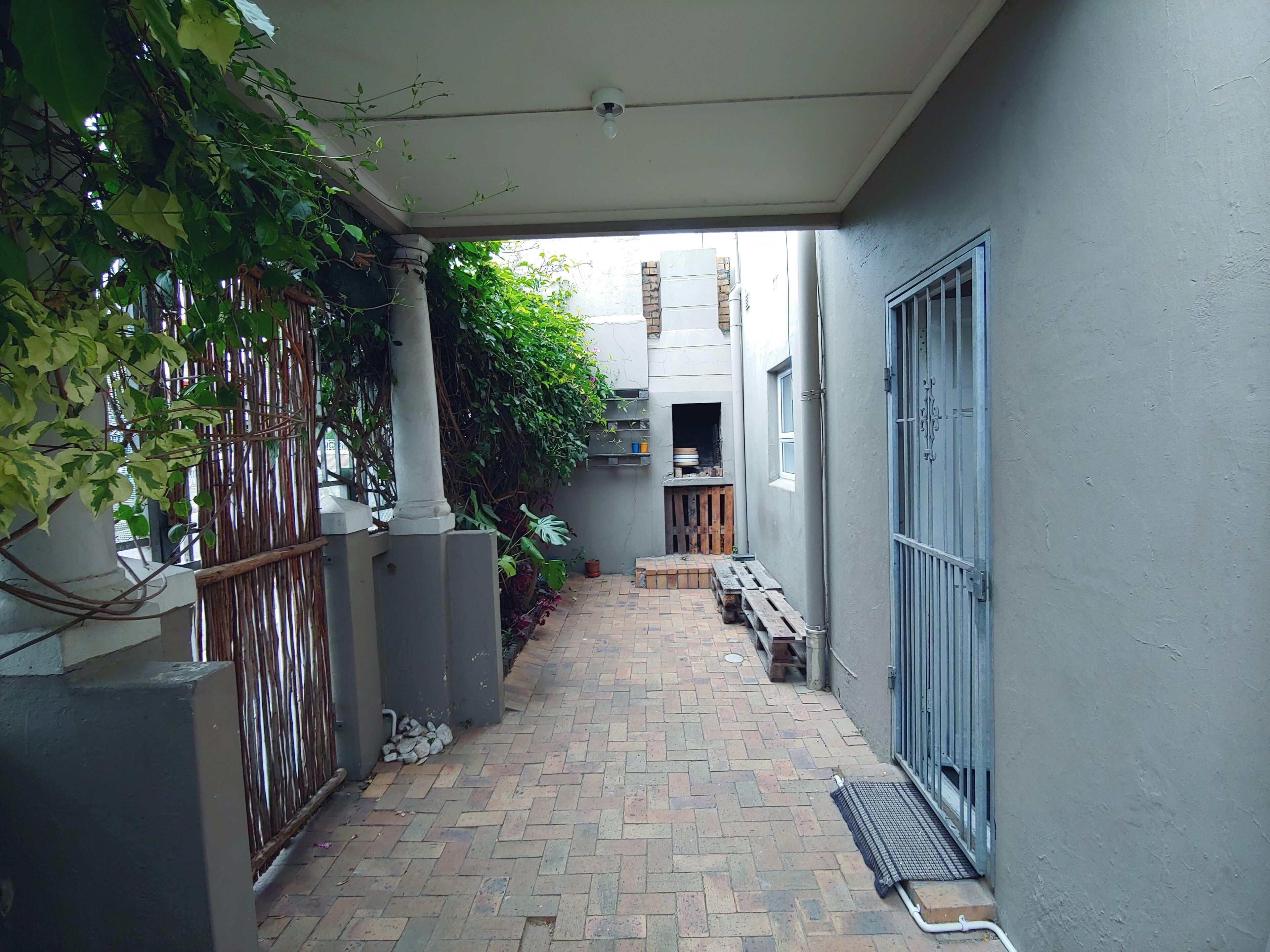 Photo - Happy Home - Woodstock