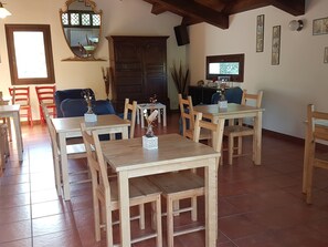 Desayuno buffet incluido todos los días