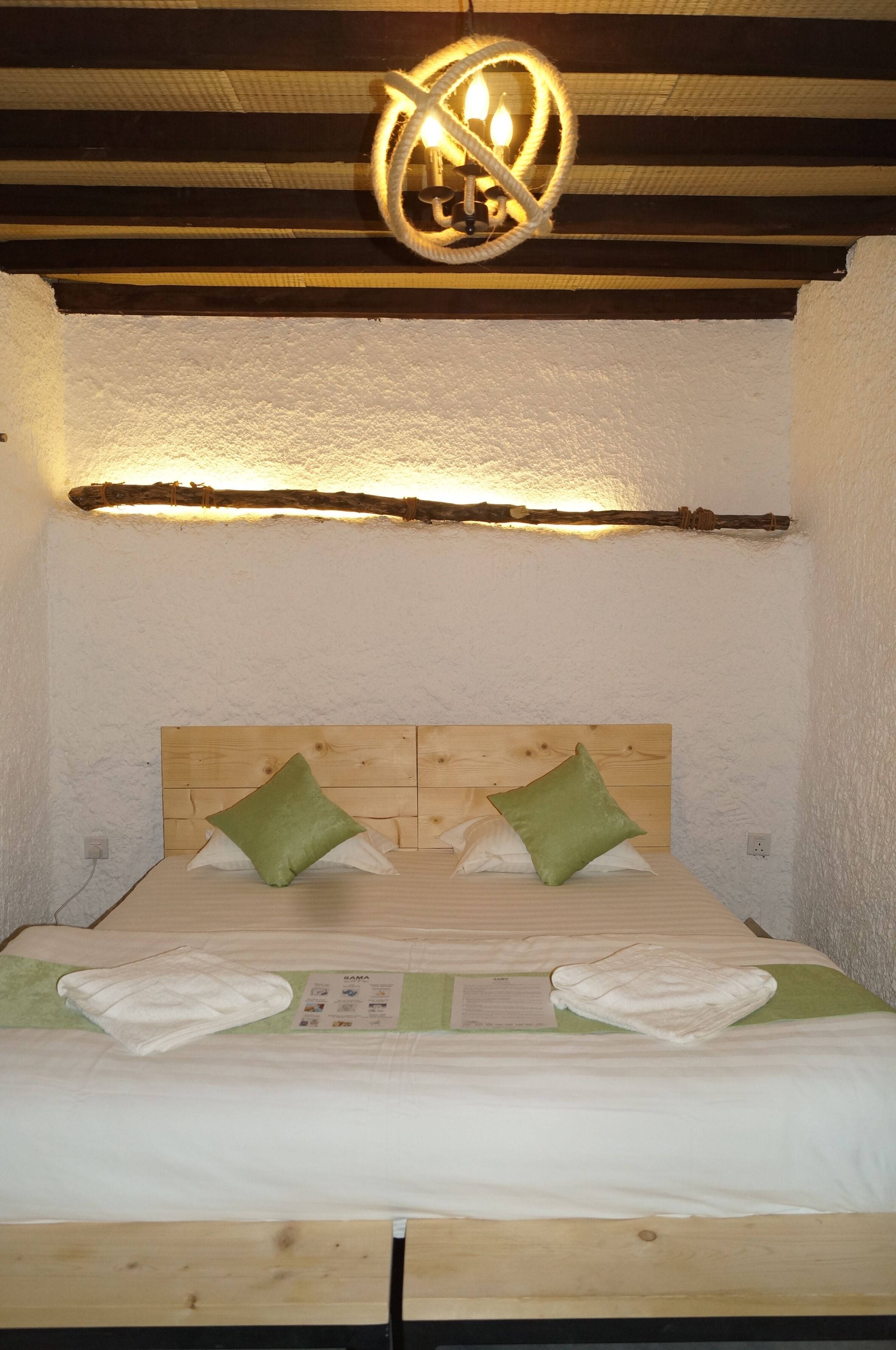 deluxe bungalow | egyptian cotton sheets, premium bedding, bed sheets