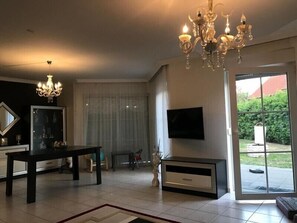 Casa | Sala de estar | Televisión de pantalla plana