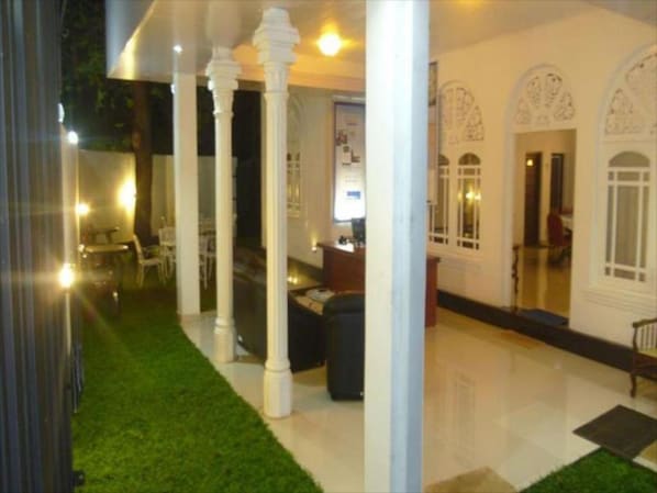 Interior - Crystal V Tourist Resort Anuradhapura (Anuradhapura)