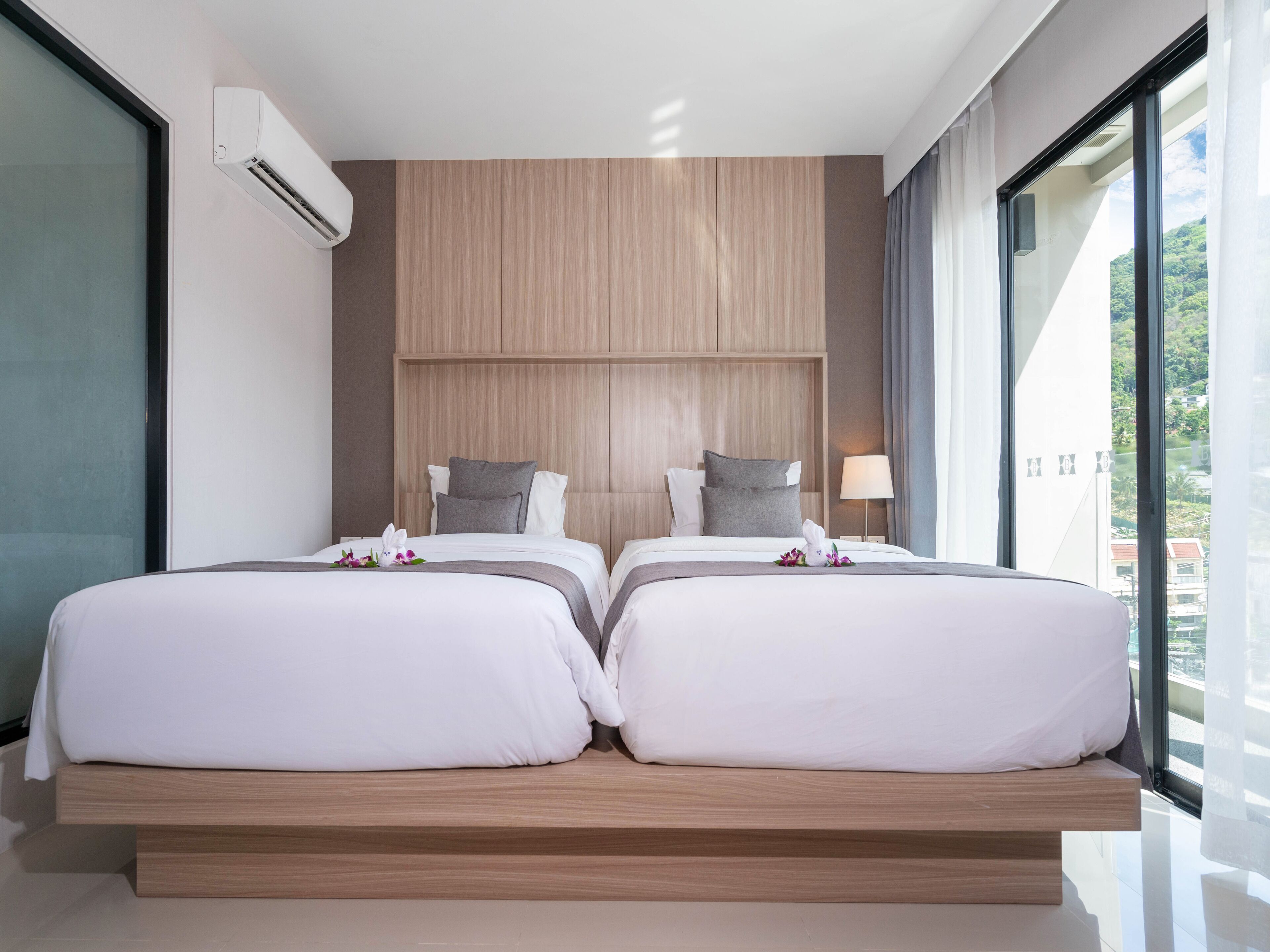 grand deluxe room | free minibar items, in-room safe, desk, blackout curtains