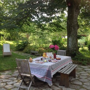 Termasuk sarapan Eropah setiap hari