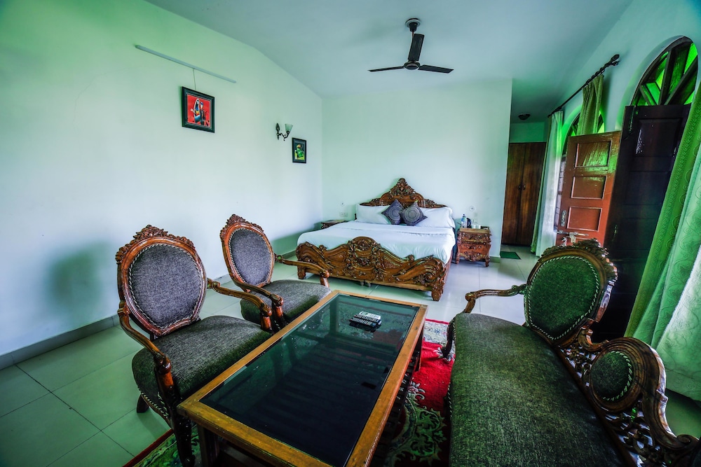 Hill Top Swiss Cottage by null