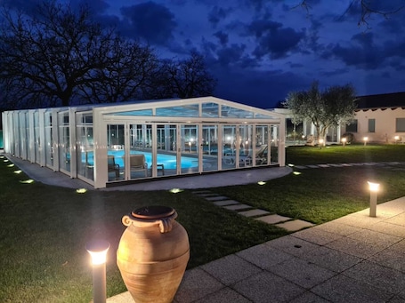 Seasonal outdoor pool