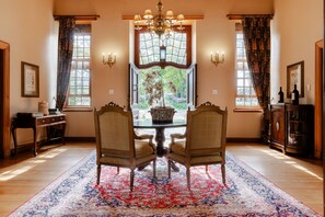 Grand House, 4 Bedrooms, Mountain View | Living area | Flat-screen TV, Netflix, streaming services - Vrede en Lust Wine Estate (Paarl)