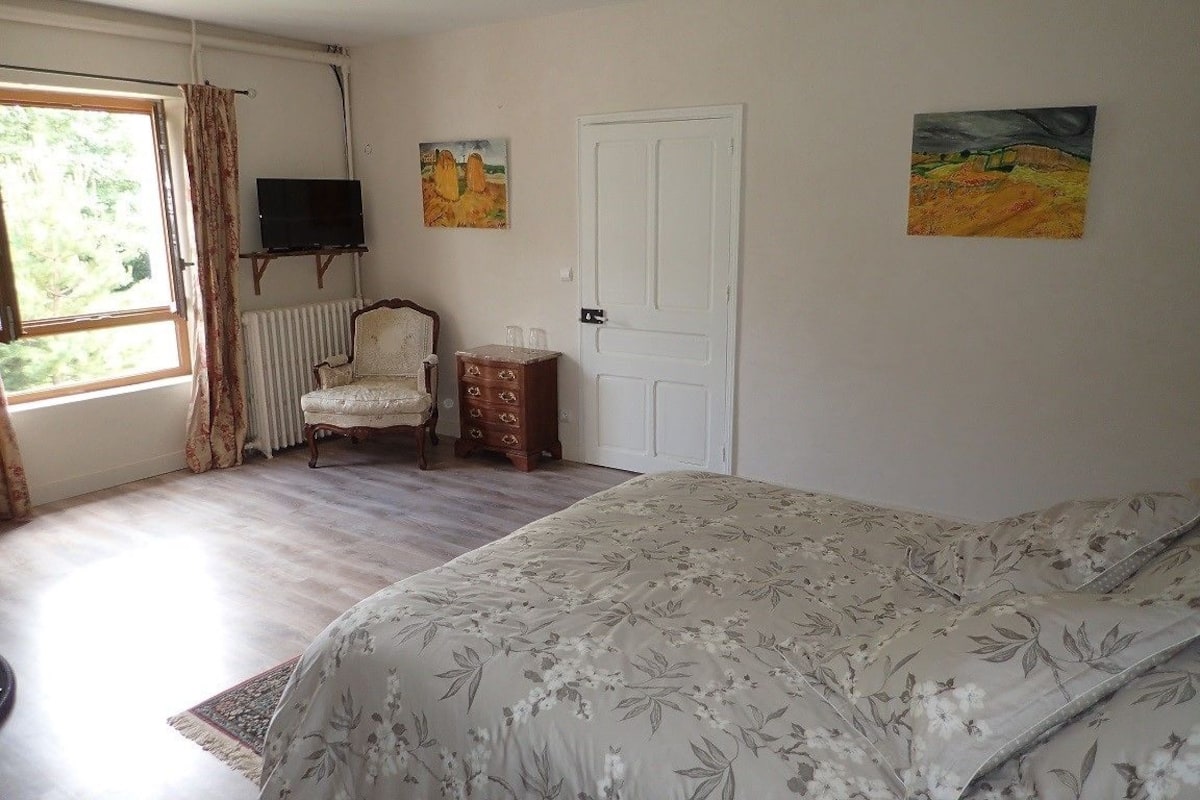 Deluxe Double Room (Cocoon) | Dihias secara berasingan, dilengkapkan perabot secara berasingan, meja
