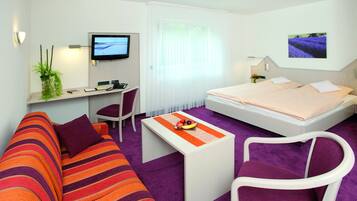 Allergikerbettwaren, Minibar, Schreibtisch, schallisolierte Zimmer