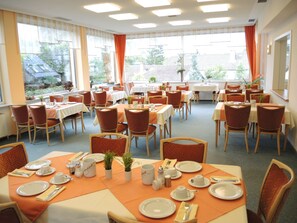 Tägliches inbegriffenes Frühstücksbuffet