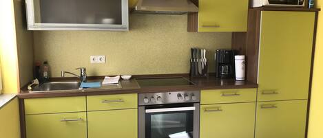 Room, 2 Bedrooms (Ferienwohnung 2) | Private kitchen