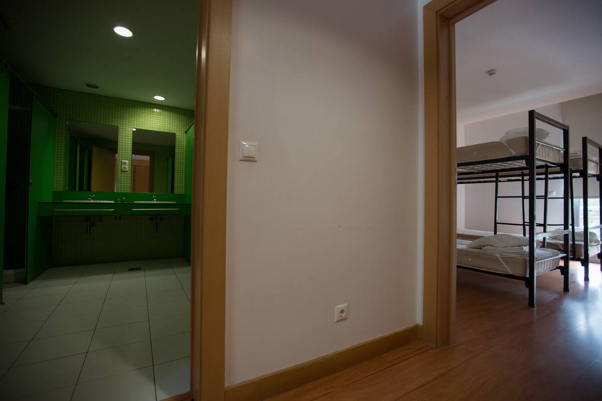 Wi-Fi ฟรี, ผ้าปูที่นอน