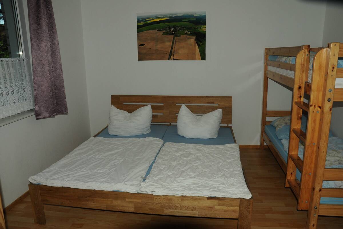 Family Cottage | Free cots/infant beds