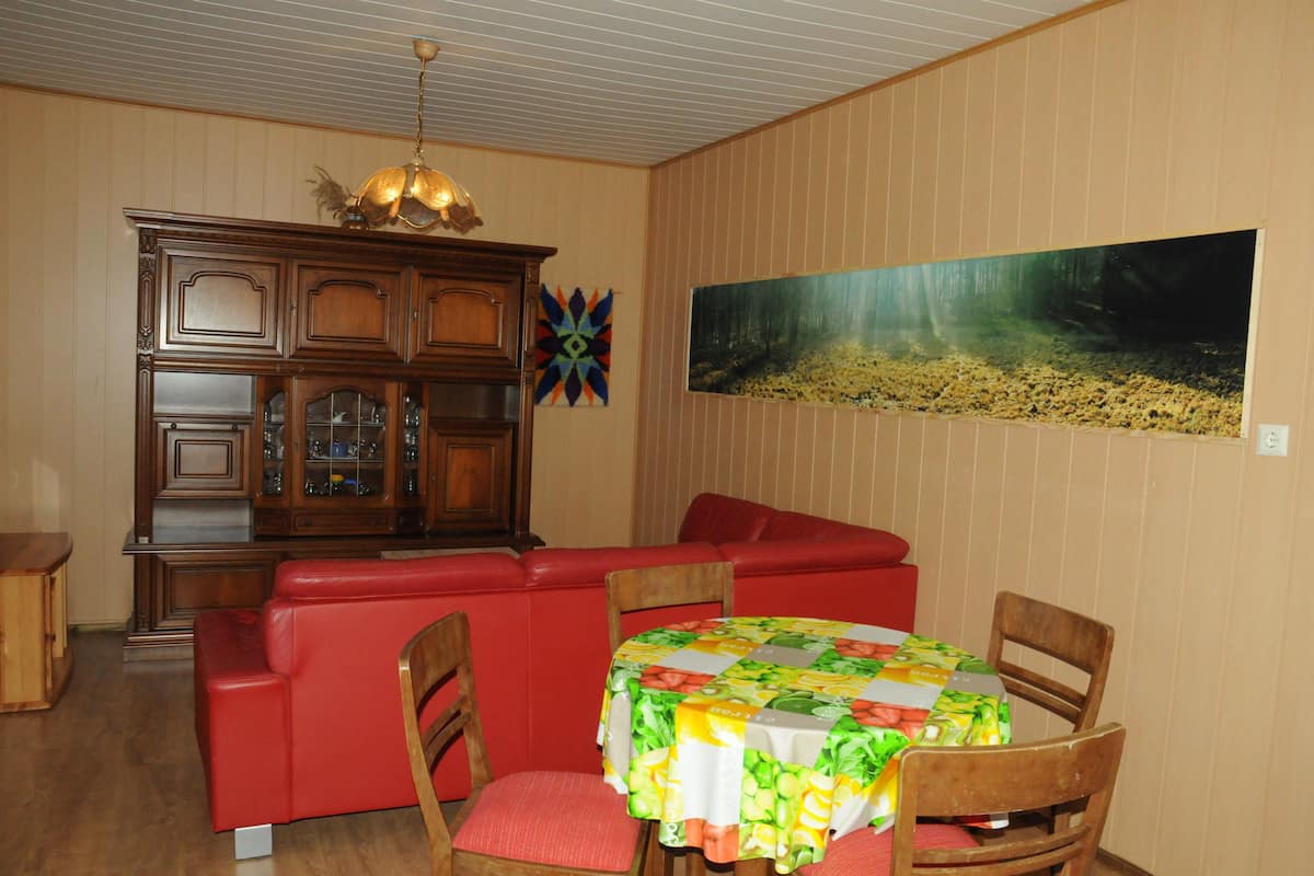 Cottage Grand | Tempat tidur bayi gratis