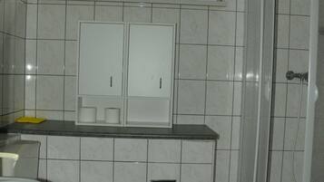 Grand-Ferienhaus | Badezimmer | Dusche