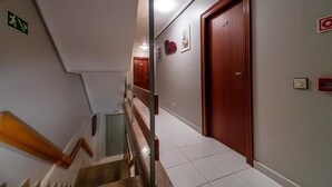 Staircase - Pensión La Mar (Castro Urdiales)