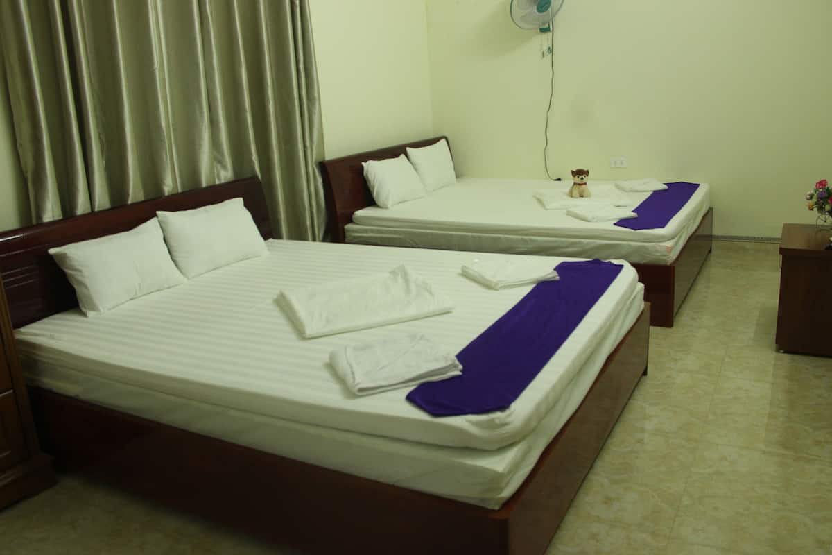 Superior Quadruple Room, Non Smoking | Premium bedding, desk, WiFi (free), bed sheets