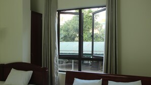View from room - Halong Fancy Hotel (Bai Chay)