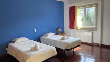 Sistema de insonorización, wifi gratis y ropa de cama