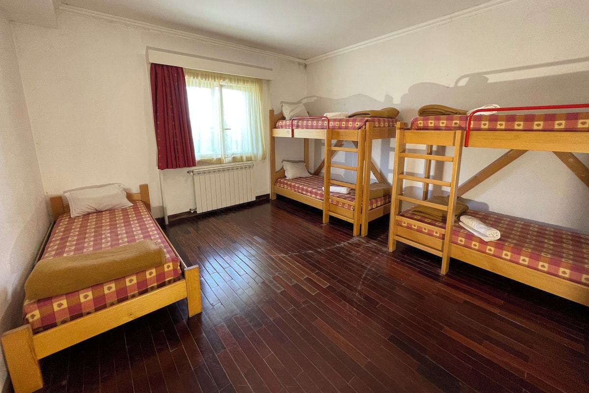 Familienzimmer | Schallisolierte Zimmer, kostenloses WLAN, Bettwäsche, Rollstuhlgeeignet
