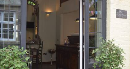 Rosemount Boutique B&B