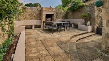 Family Cottage, Private Bathroom (The Crook) | Garden